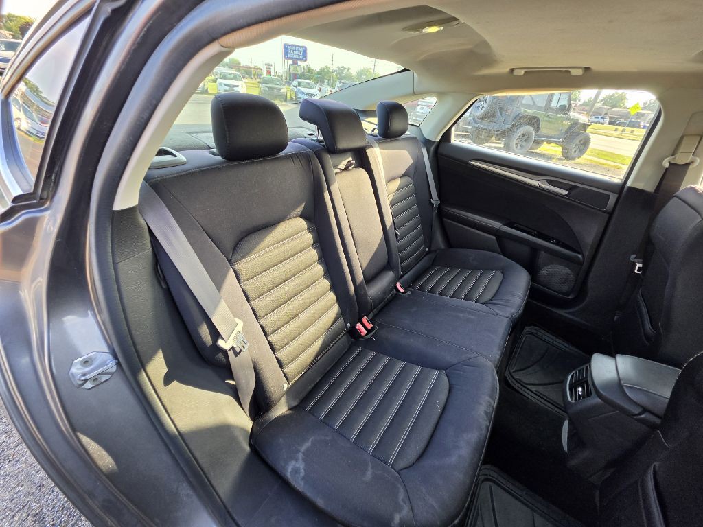 2014 Ford Fusion Image 17