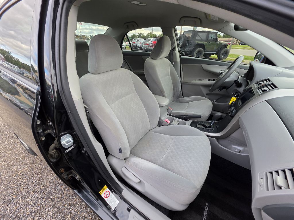 2009 Toyota Corolla Image 16