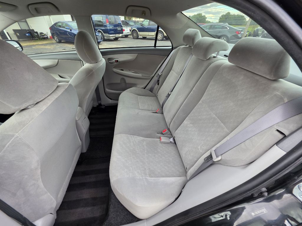 2009 Toyota Corolla Image 17
