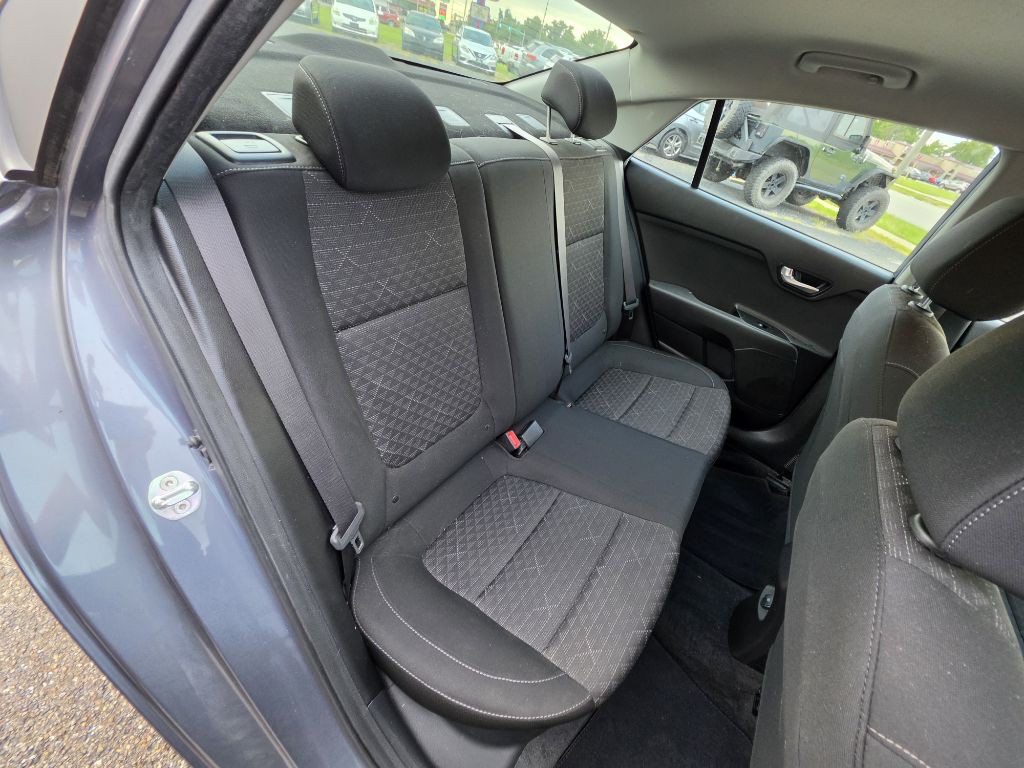 2019 Kia Rio Image 19
