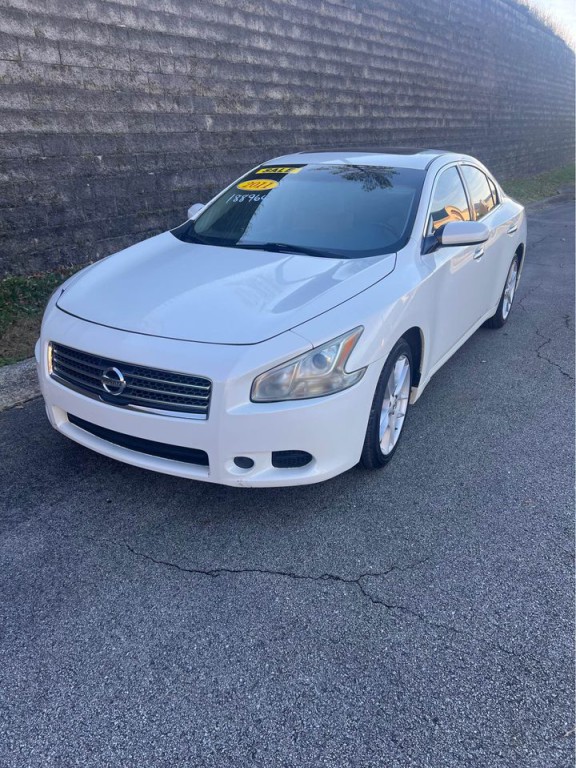 2011 Nissan Maxima Image 1
