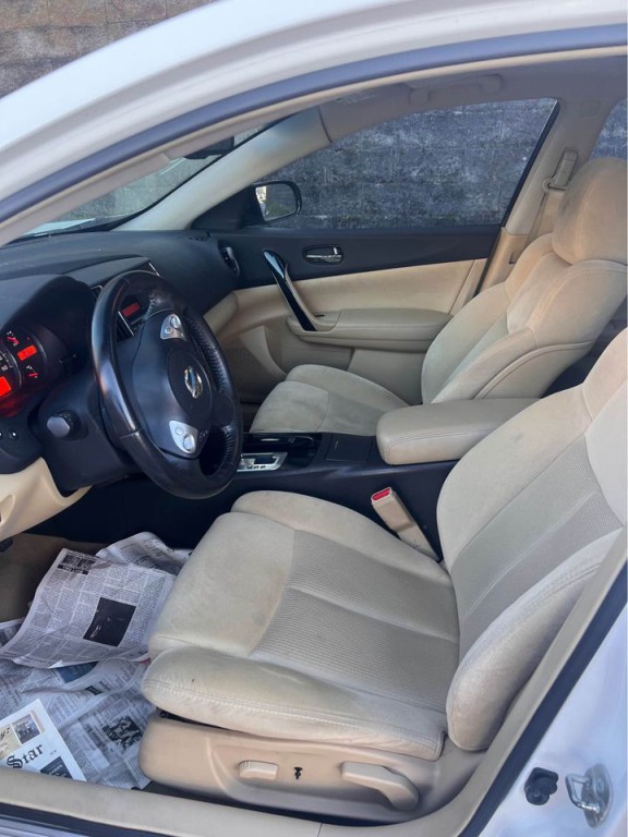 2011 Nissan Maxima Image 3