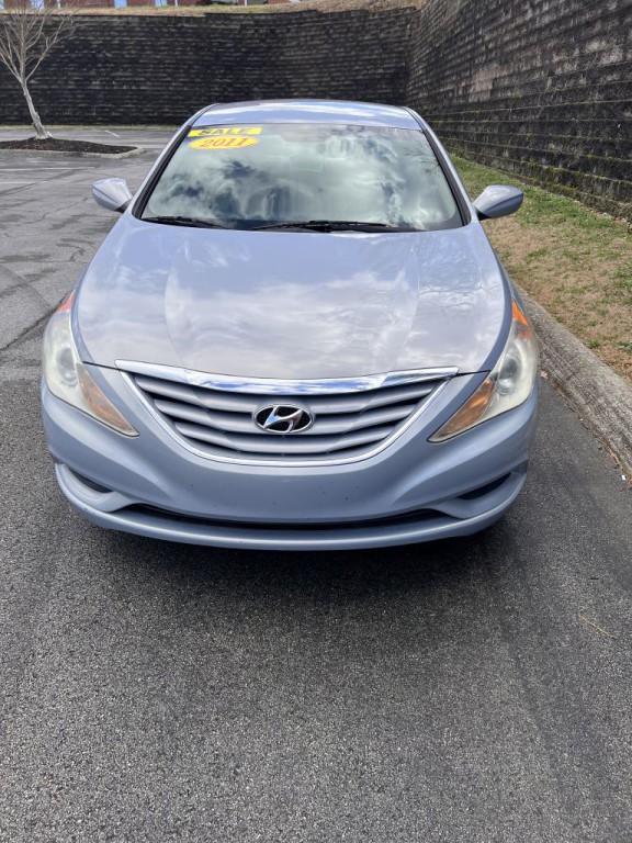 2011 Hyundai Sonata Image 2