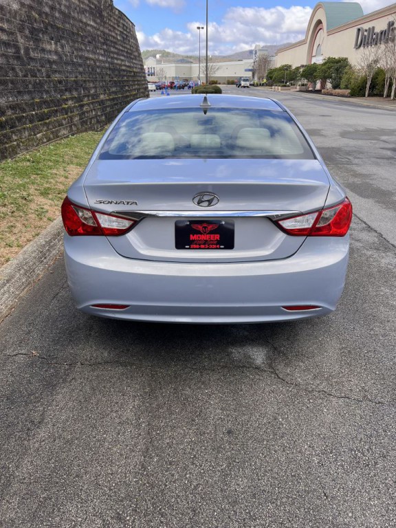 2011 Hyundai Sonata Image 11