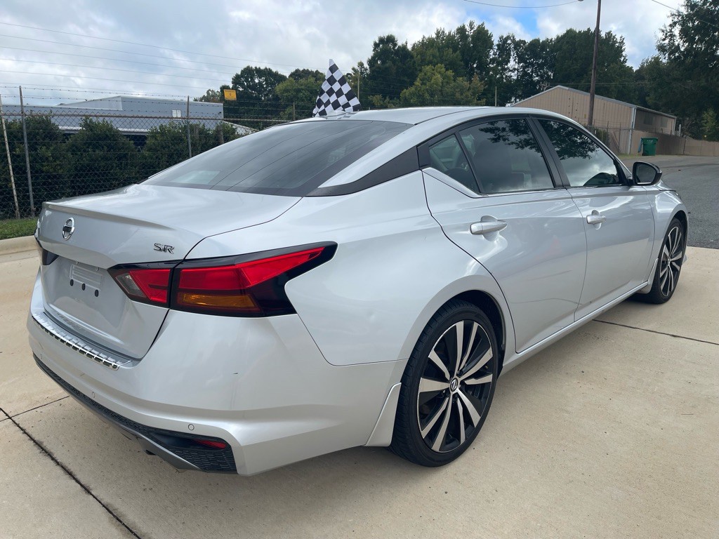 2021 Nissan Altima Image 6