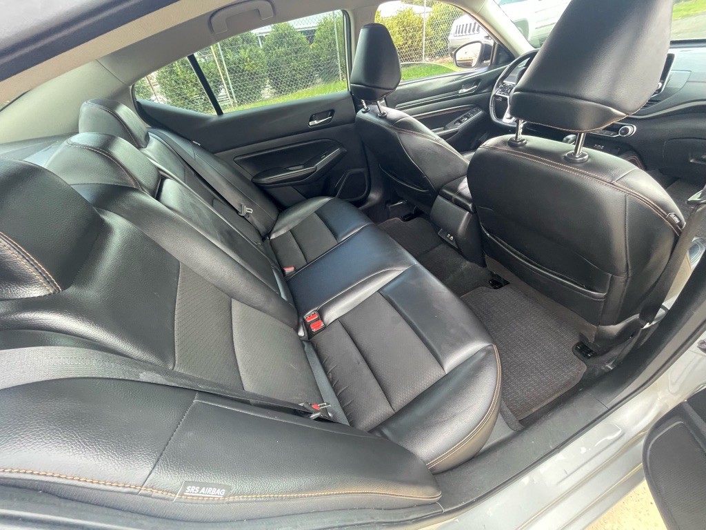 2021 Nissan Altima Image 23