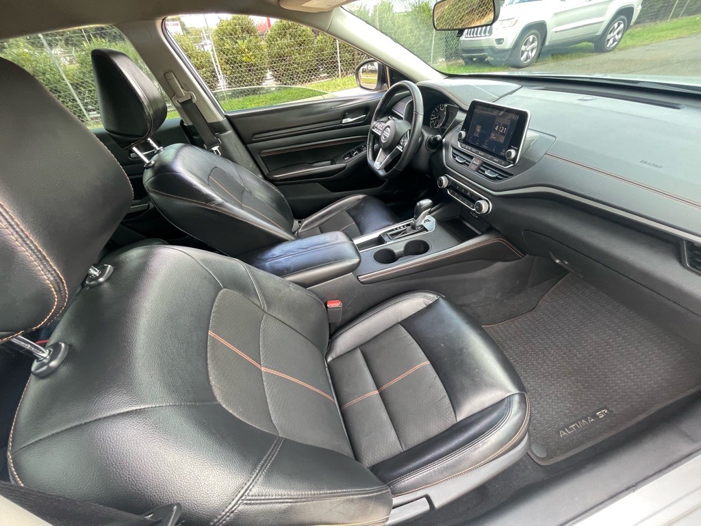 2021 Nissan Altima Image 24