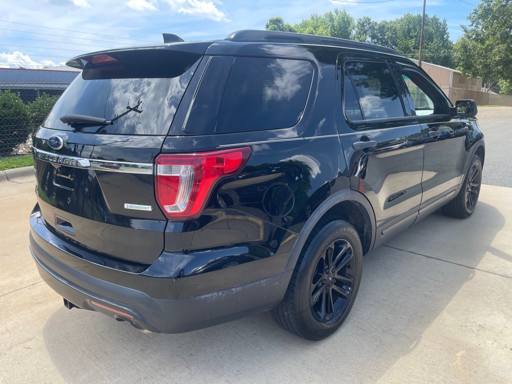 2017 Ford Explorer Image 6