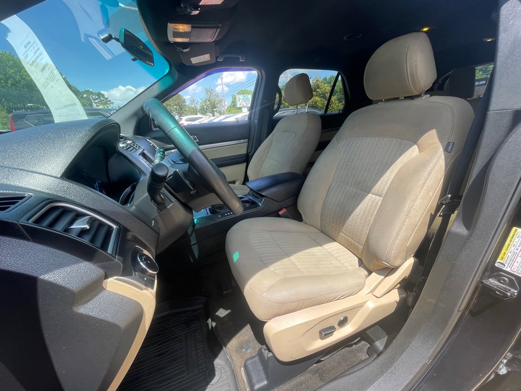 2017 Ford Explorer Image 16