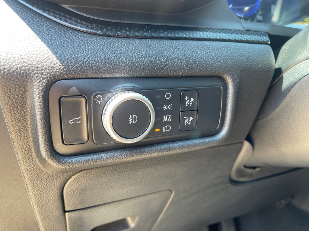 2021 Ford Explorer Image 21