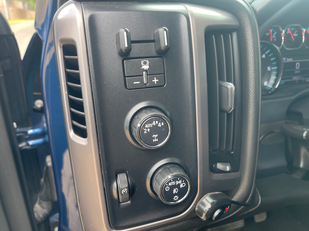 2018 GMC Sierra Image 12
