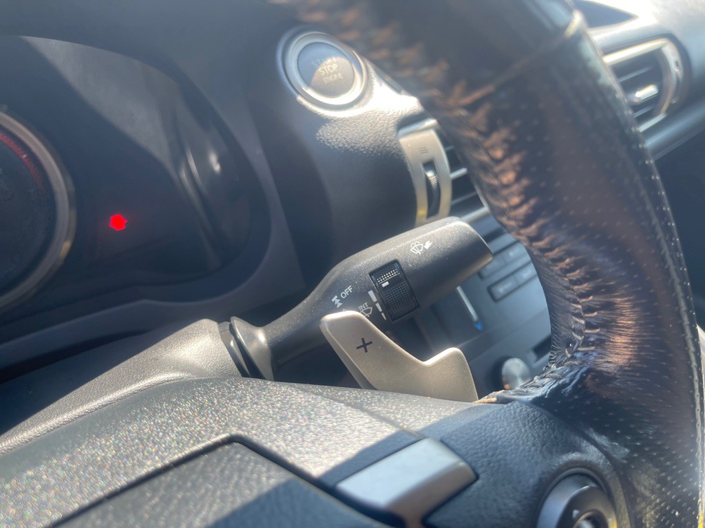 2016 Lexus IS Image 22