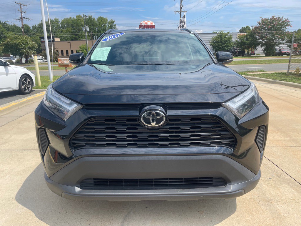 2022 Toyota Rav4 Image 2