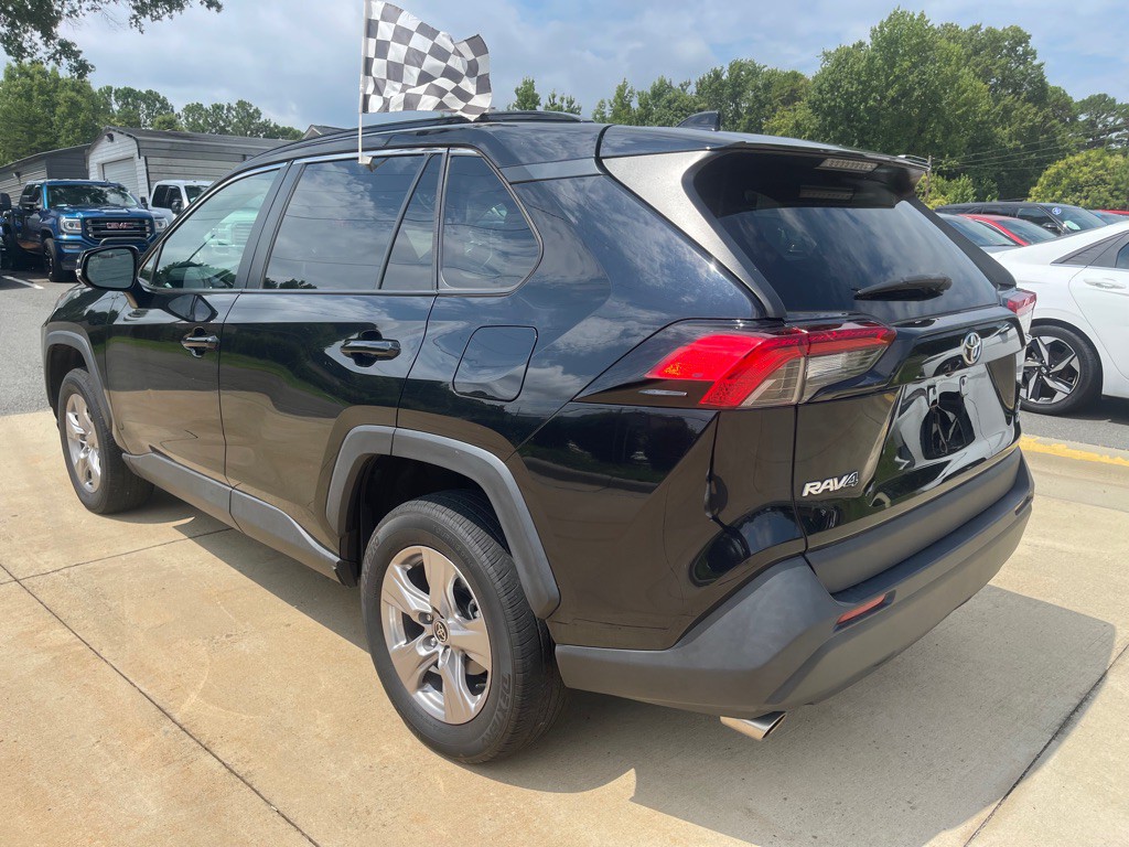 2022 Toyota Rav4 Image 4