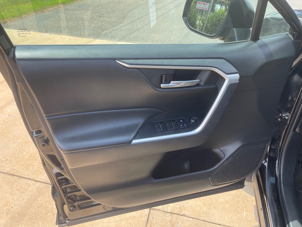 2022 Toyota Rav4 Image 13