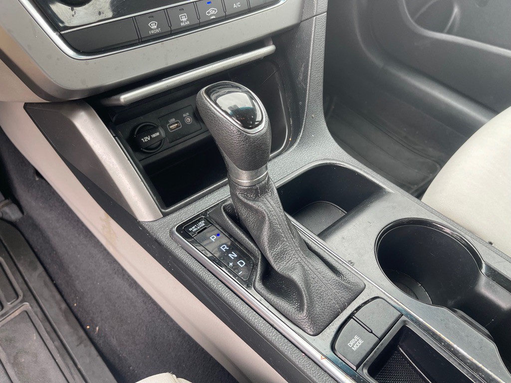 2017 Hyundai Sonata Image 16