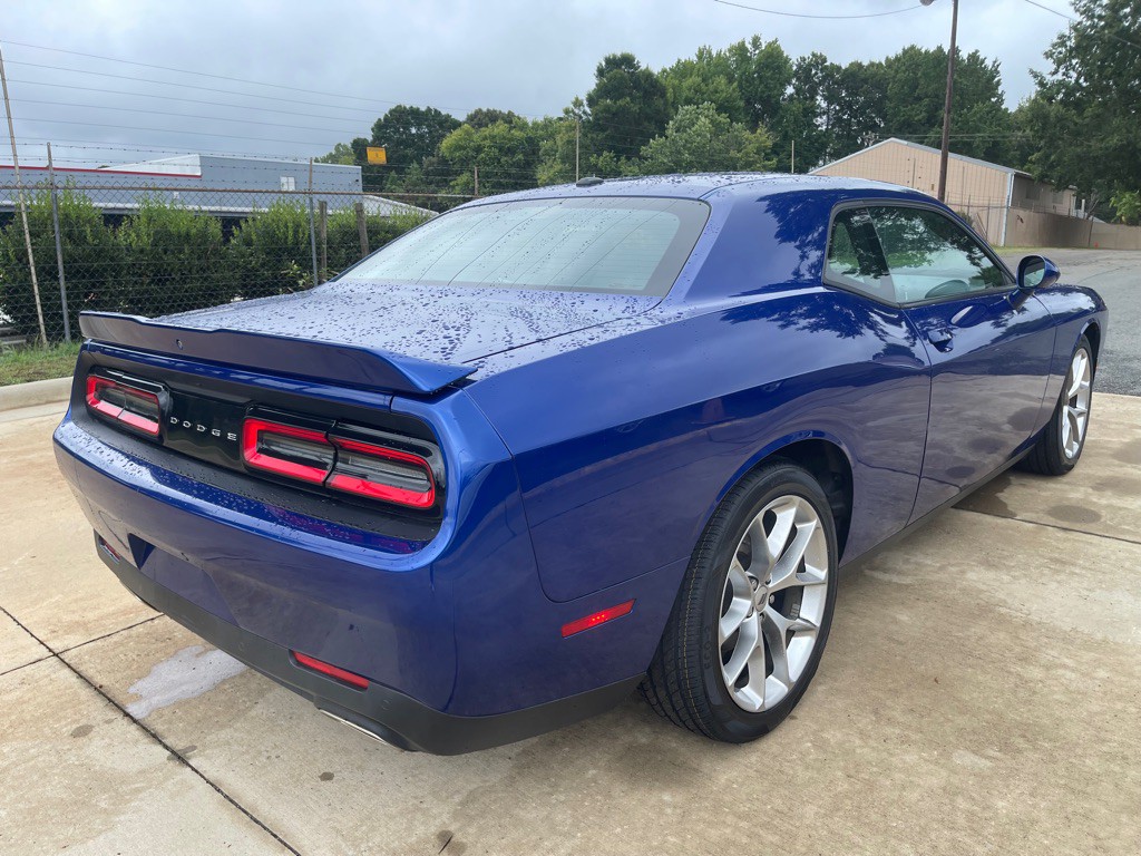 2021 Dodge Challenger Image 7