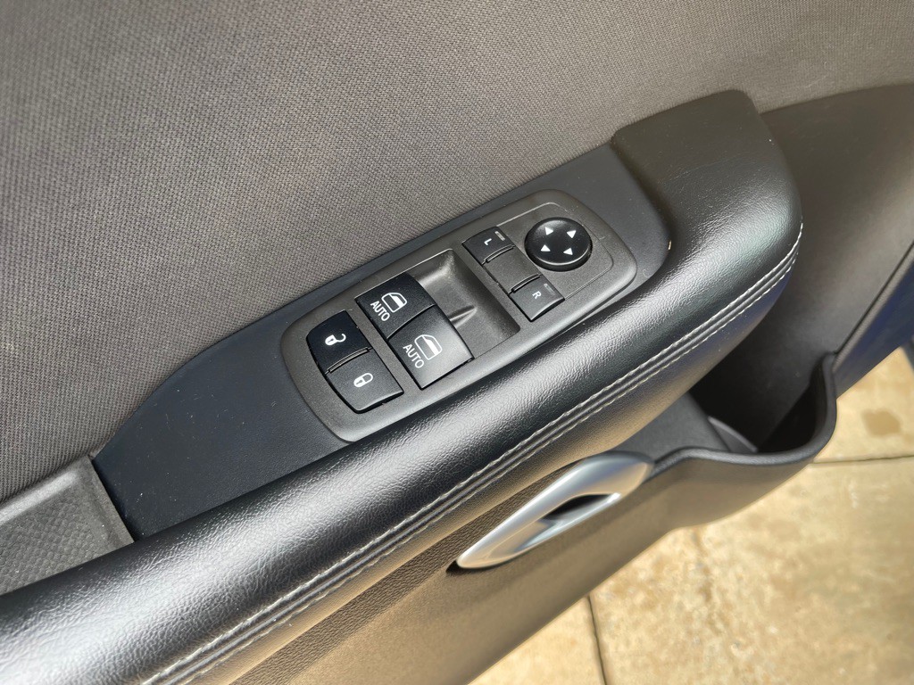 2021 Dodge Challenger Image 14