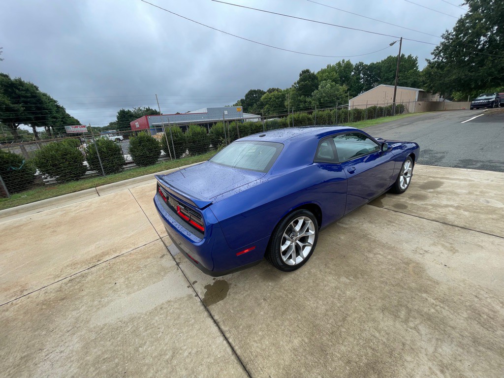 2021 Dodge Challenger Image 25