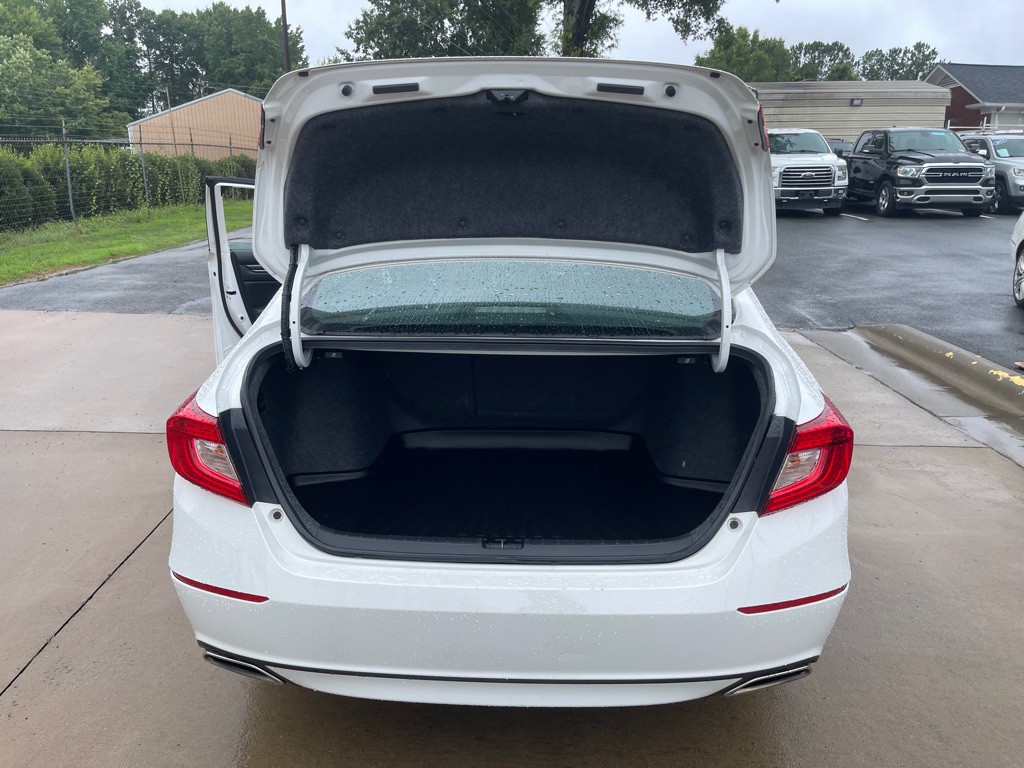 2019 Honda Accord Image 7