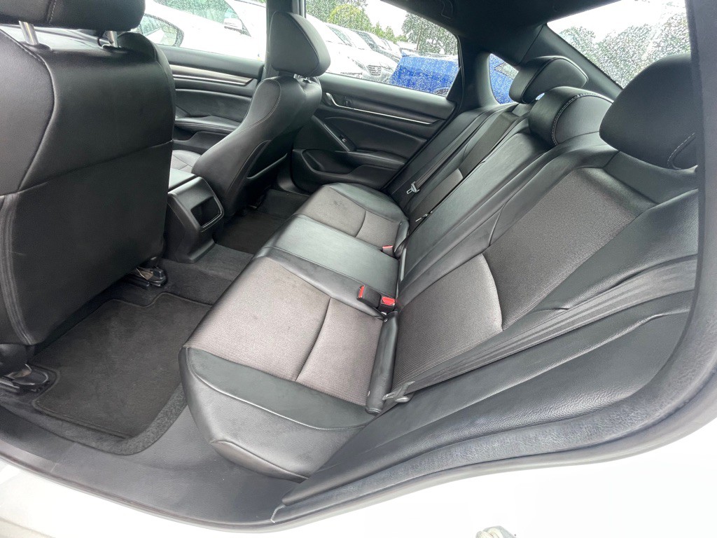 2019 Honda Accord Image 9