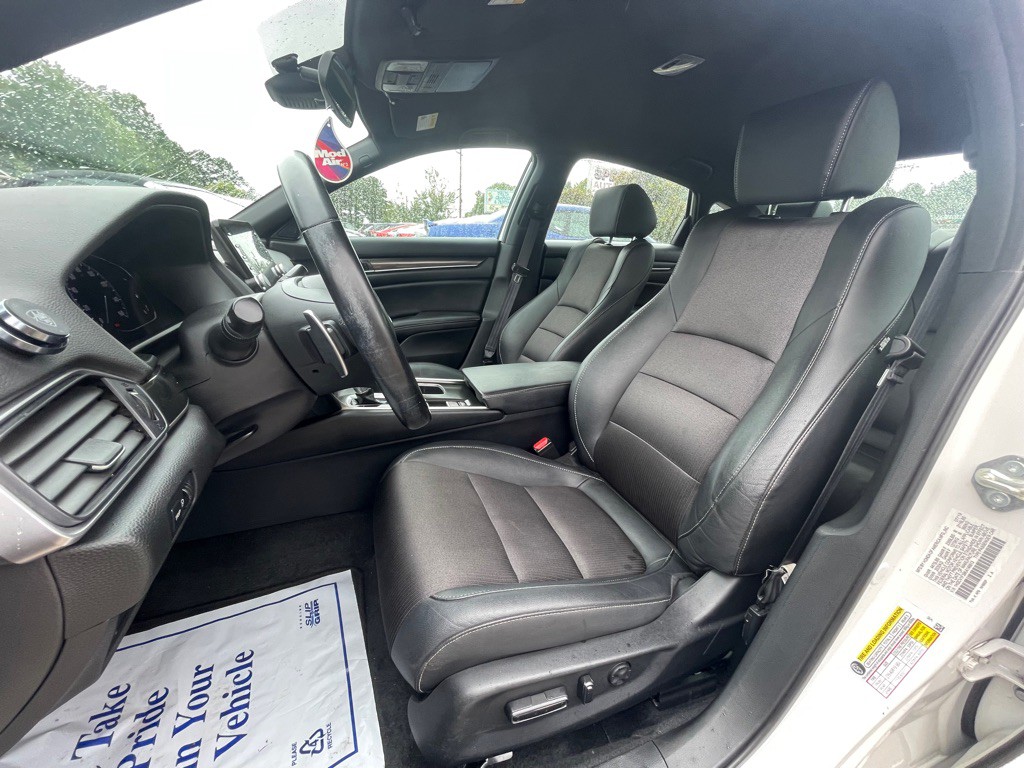 2019 Honda Accord Image 15