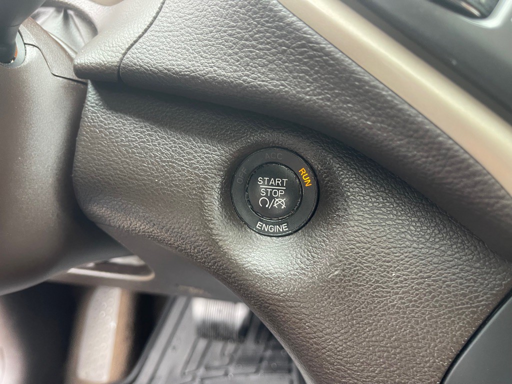 2014 Jeep Cherokee Image 21