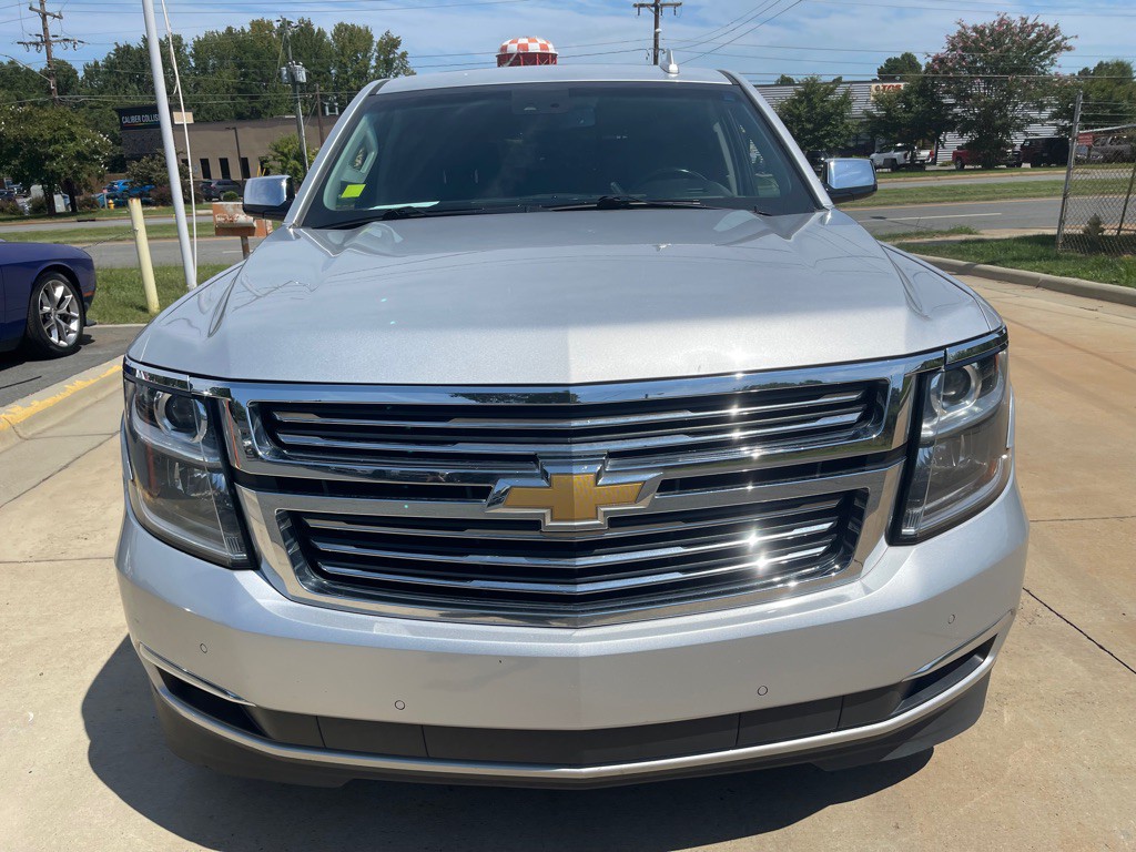 2015 Chevrolet Tahoe Image 2