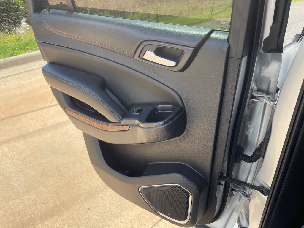 2015 Chevrolet Tahoe Image 14