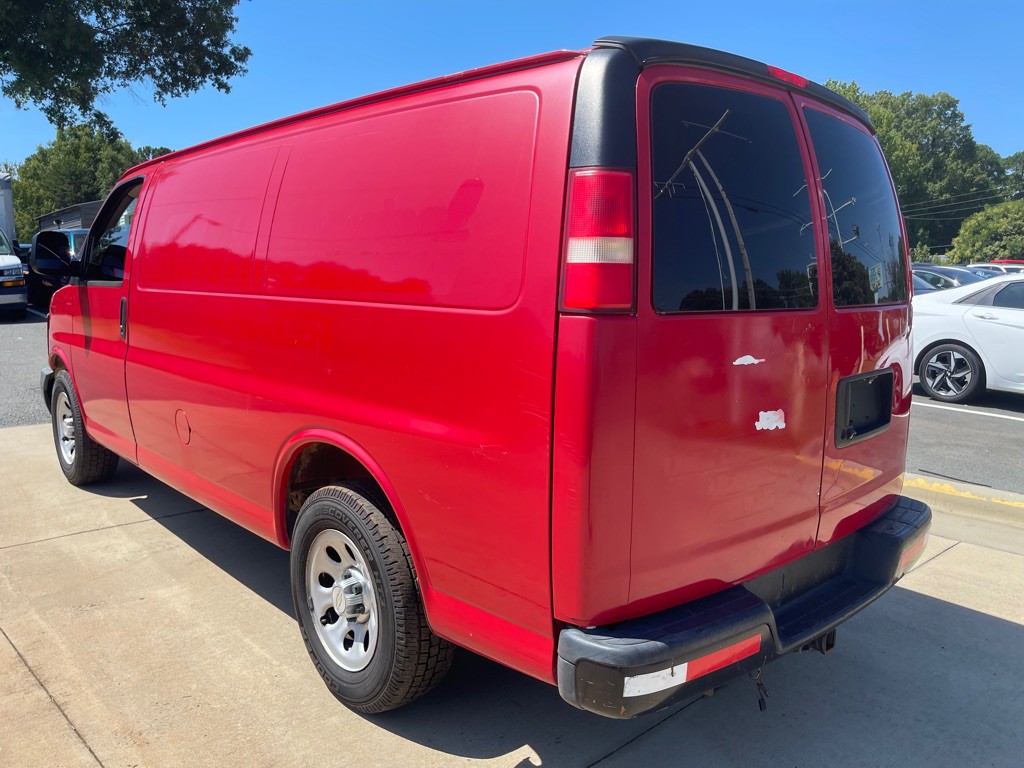 2014 Chevrolet Express Image 4