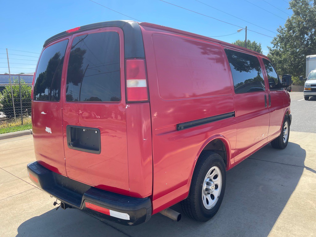 2014 Chevrolet Express Image 6