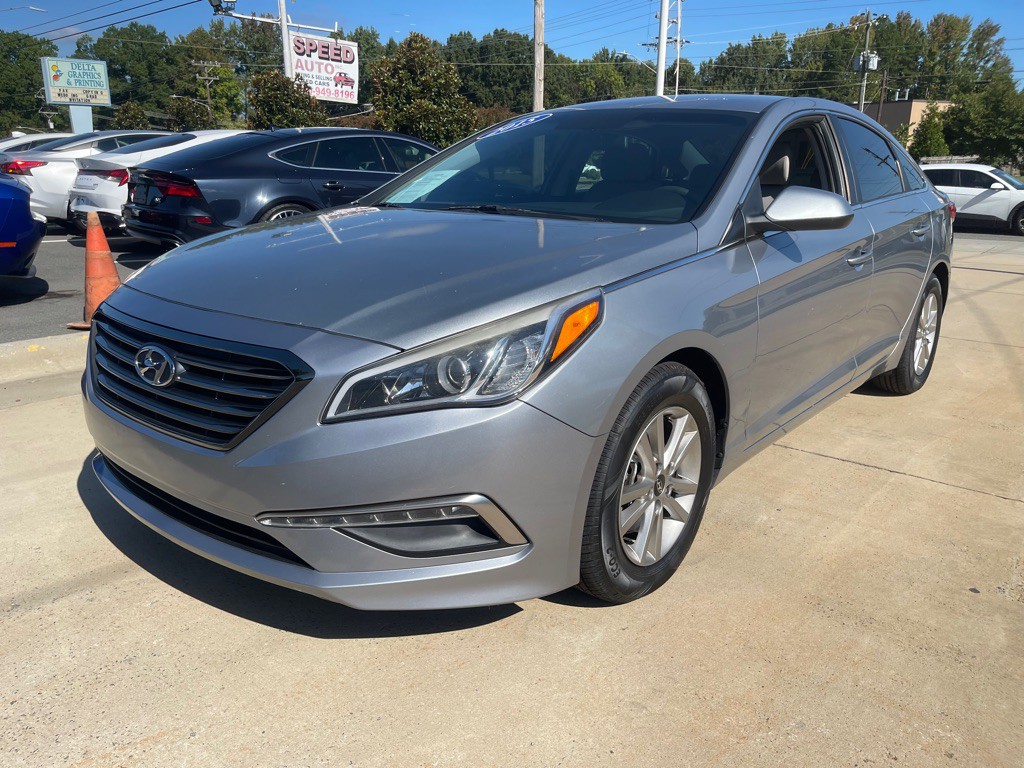 2015 Hyundai Sonata Image 3