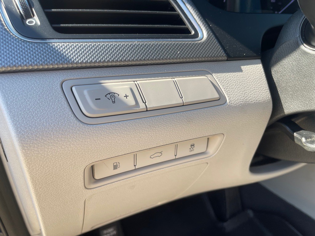 2015 Hyundai Sonata Image 11