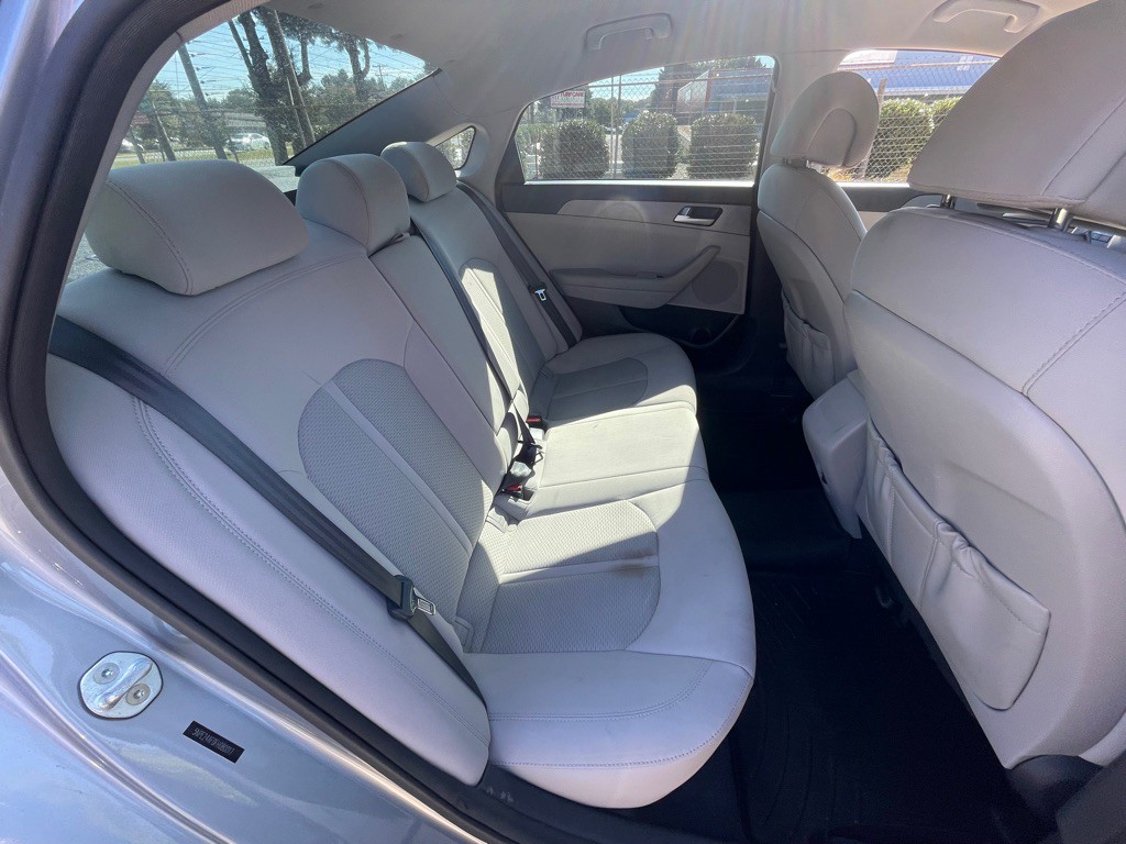 2015 Hyundai Sonata Image 18