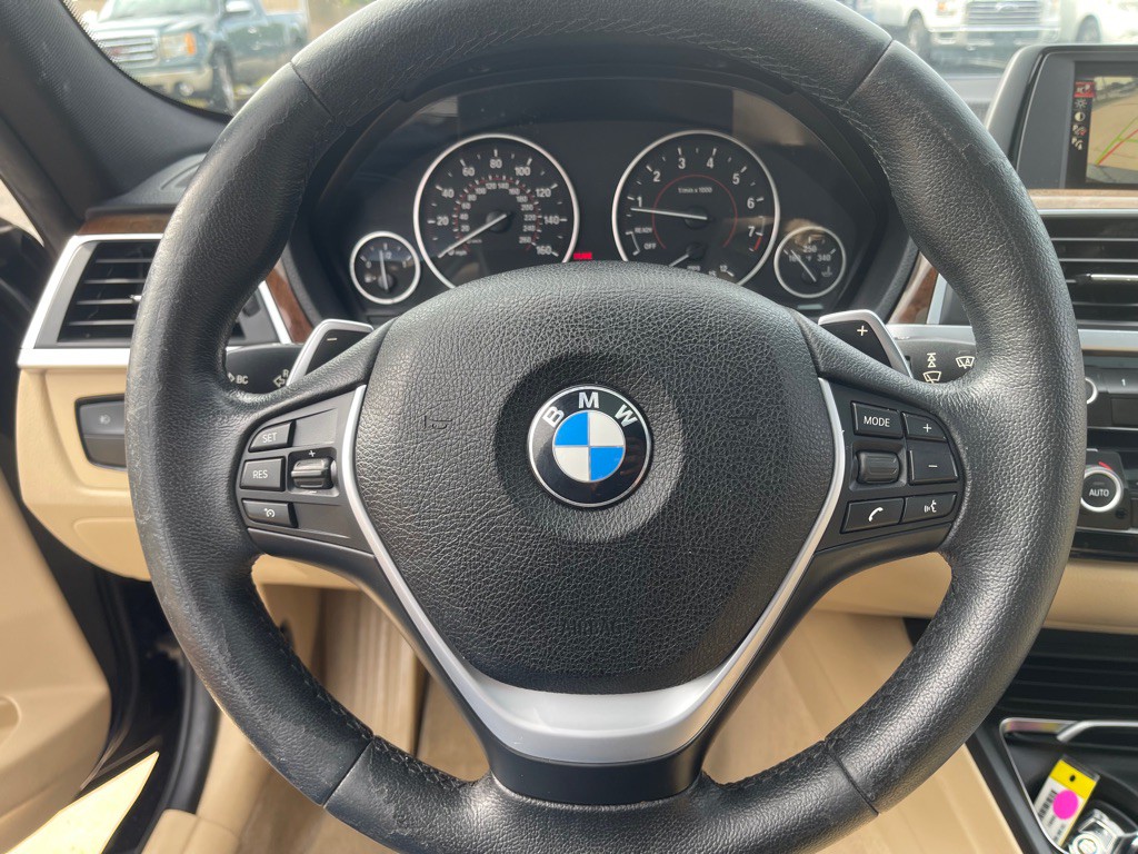 2016 BMW 3 Series Image 15