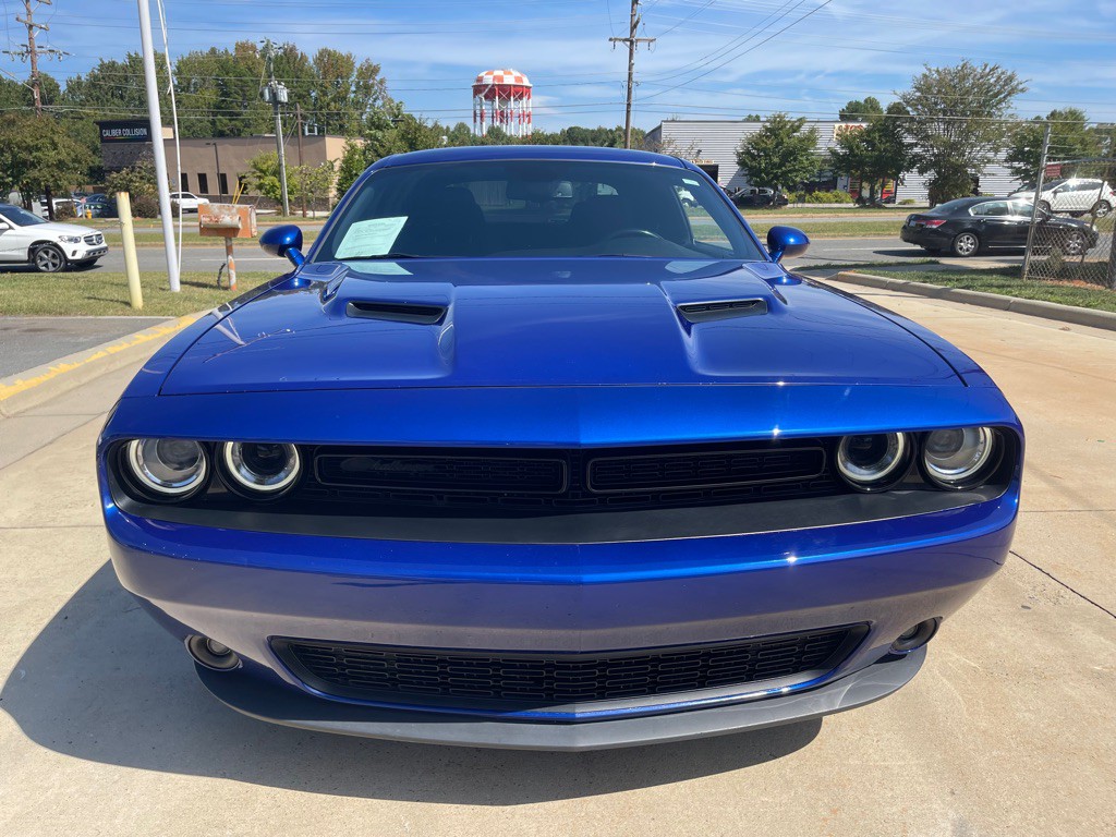 2021 Dodge Challenger Image 2
