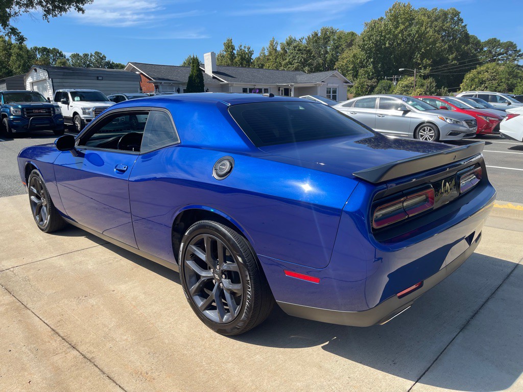 2021 Dodge Challenger Image 4