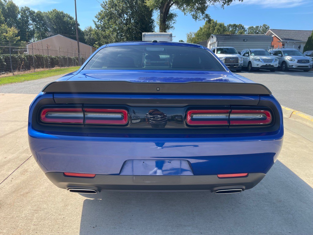 2021 Dodge Challenger Image 5