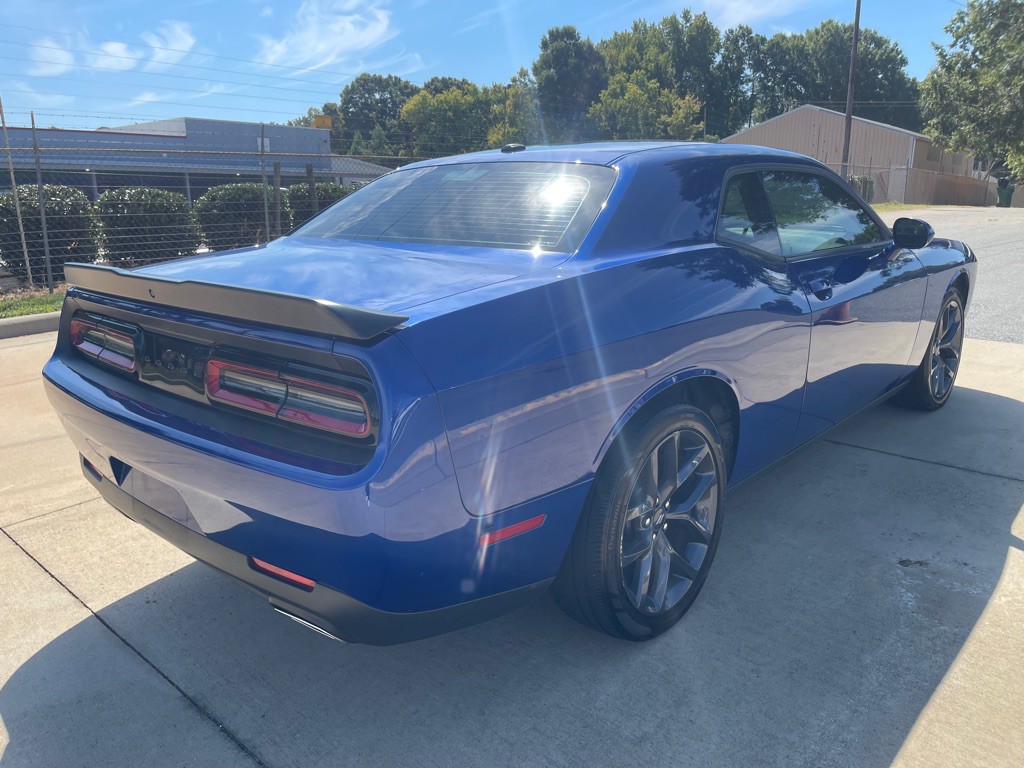 2021 Dodge Challenger Image 6