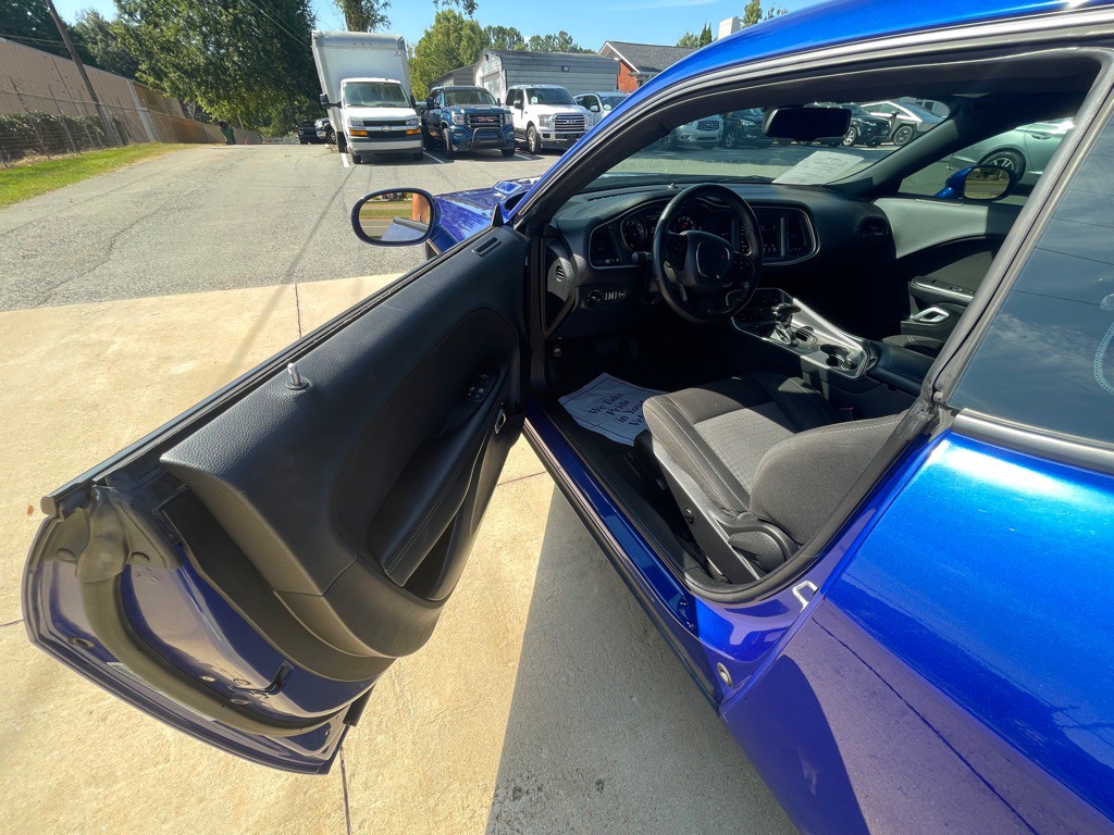 2021 Dodge Challenger Image 10