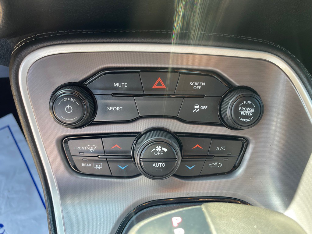 2021 Dodge Challenger Image 17