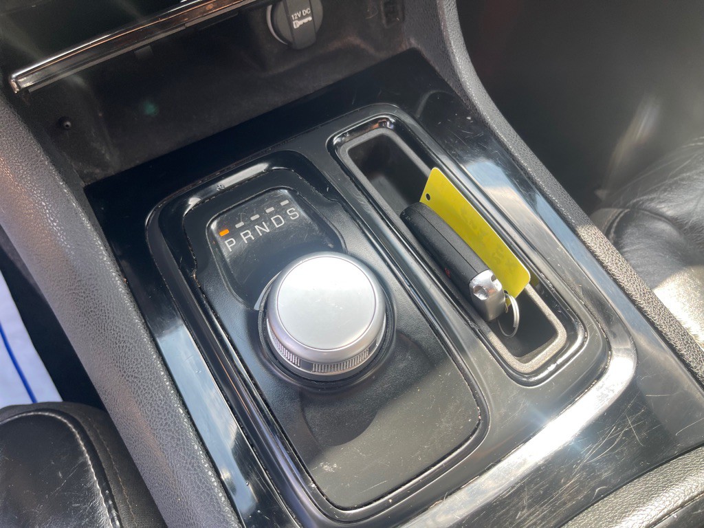 2019 Chrysler 300 Image 16