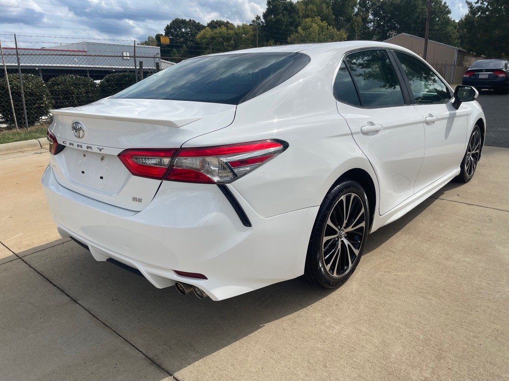 2018 Toyota Camry Image 6