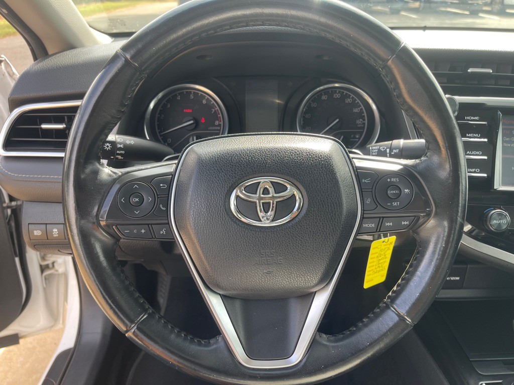 2018 Toyota Camry Image 15
