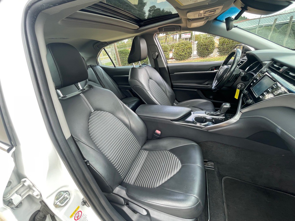 2018 Toyota Camry Image 25