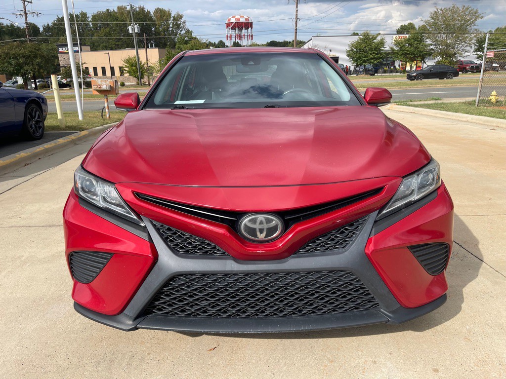 2019 Toyota Camry Image 2