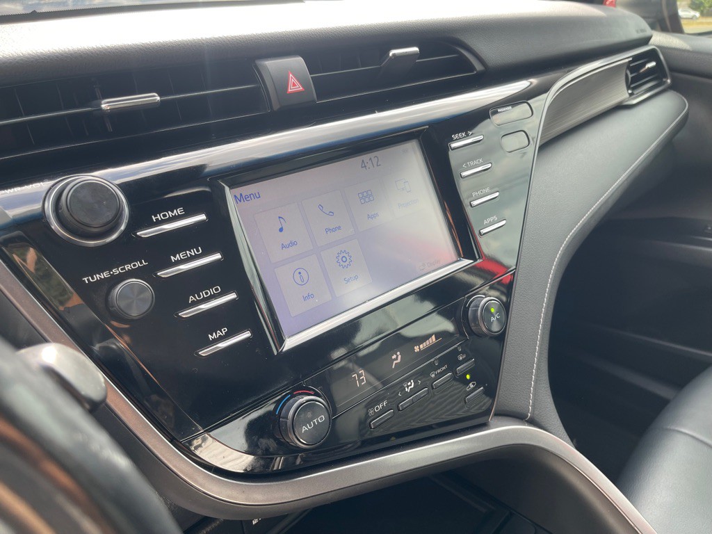 2019 Toyota Camry Image 17
