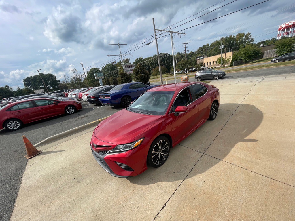 2019 Toyota Camry Image 21
