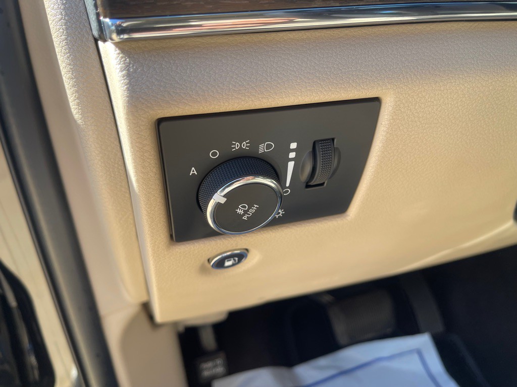 2015 Jeep Grand Cherokee Image 20