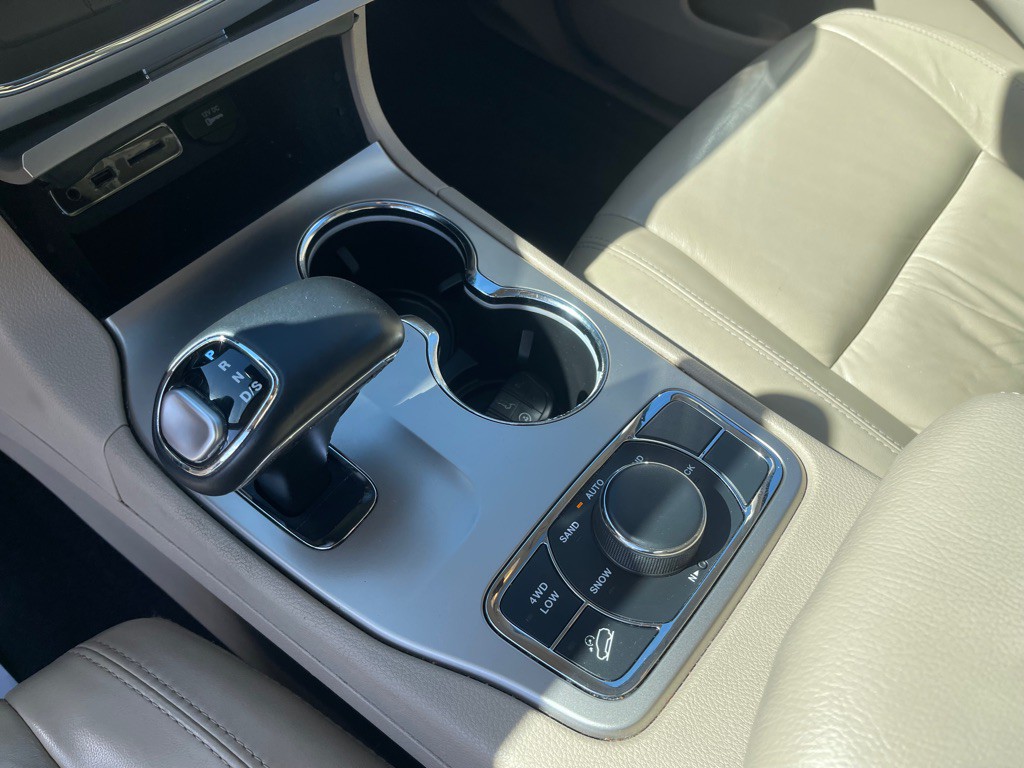 2015 Jeep Grand Cherokee Image 26